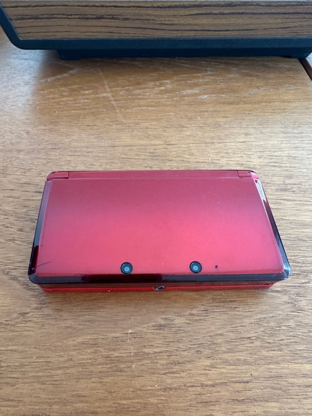 Nintendo Red 3DS Handheld Console - Picture 2 of 9